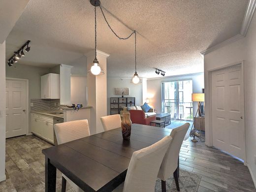 Residential complexes in West Palm Beach, Palm Beach