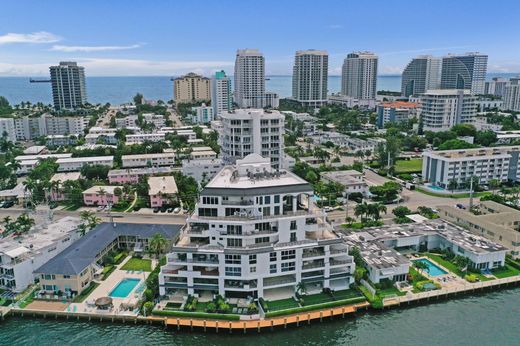 Residential complexes in Fort Lauderdale, Broward County