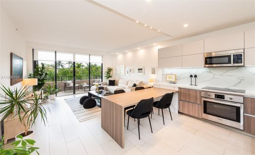 Жилой комплекс, Key Biscayne, Miami-Dade County