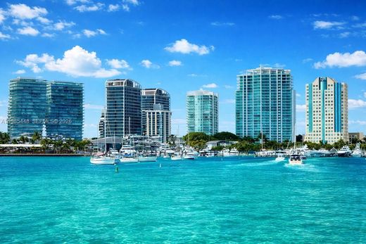 Residential complexes in Miami, Miami-Dade
