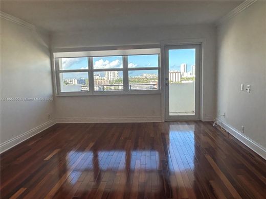 Complesso residenziale a Hallandale Beach, Broward County