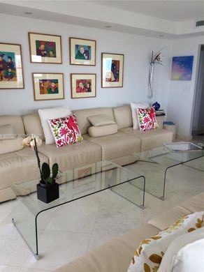 Kamienica w Key Biscayne, Miami-Dade County