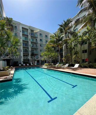 Residential complexes in South Miami, Miami-Dade