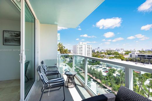 Residential complexes in Miami Beach, Miami-Dade