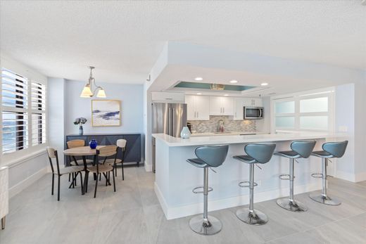 Wohnkomplexe in Highland Beach, Palm Beach County