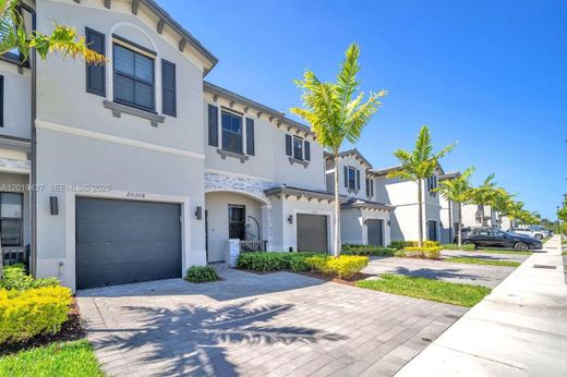 Townhouse in Miami Gardens, Miami-Dade