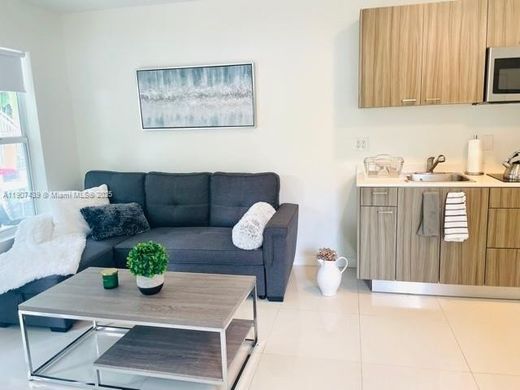 Miami Beach, Miami-Dade Countyのアパートメント・コンプレックス