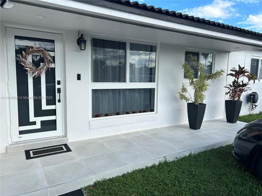 ﻓﻴﻼ ﻓﻲ ميامي، فلوريدا, Miami-Dade County