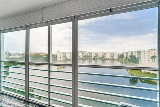 公寓楼  Dania Beach, Broward County