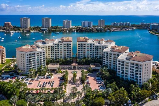 Residential complexes in Boca Raton, Palm Beach