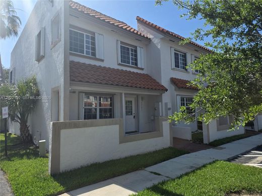 Townhouse in Sunrise, Broward County