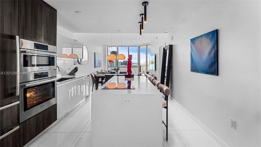 Residential complexes in Miami, Miami-Dade