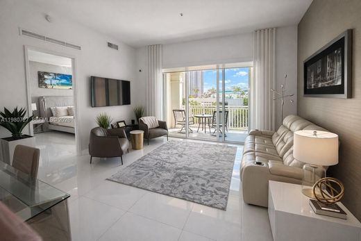 Complexes résidentiels à Sunny Isles Beach, Comté de Miami-Dade