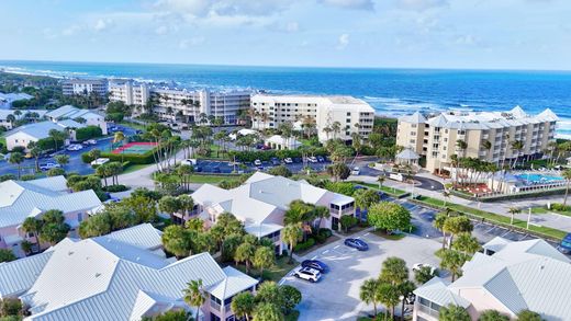 Residential complexes in Stuart, Martin County