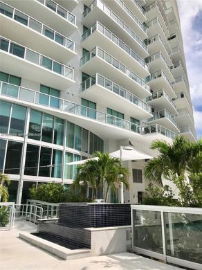 Жилой комплекс, Майами-Бич, Miami-Dade County