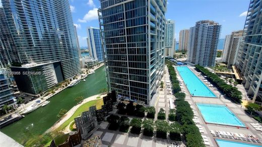 Complesso residenziale a Miami, Miami-Dade County