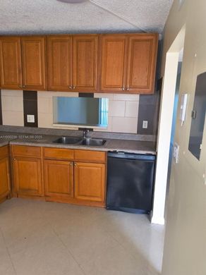 Complesso residenziale a North Lauderdale, Broward County