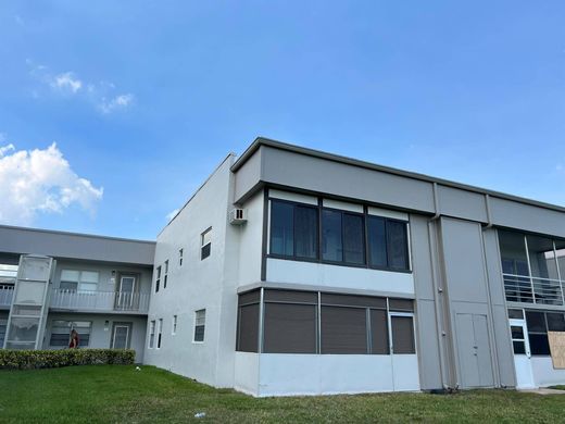 ‏בניין ב  דלריי ביץ', Palm Beach County