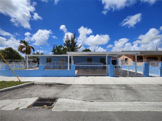 Villa à Hialeah, Comté de Miami-Dade