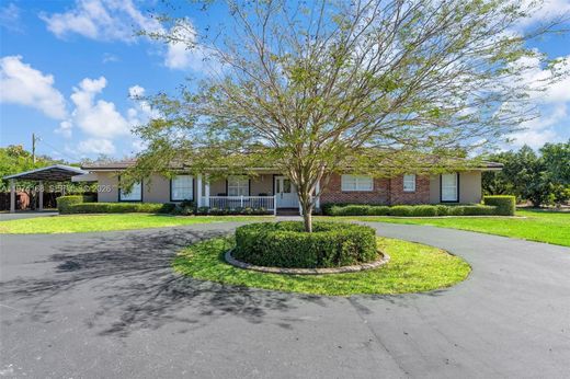 Willa w Homestead, Miami-Dade County