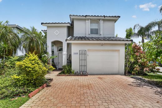 Villa in Pembroke Pines, Broward County