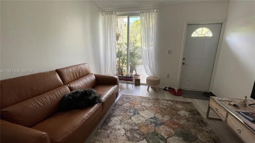 Complesso residenziale a Miami, Miami-Dade County