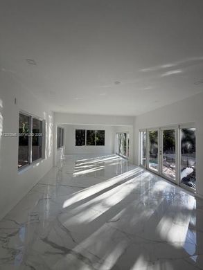 Villa - Miami Beach, Miami-Dade County