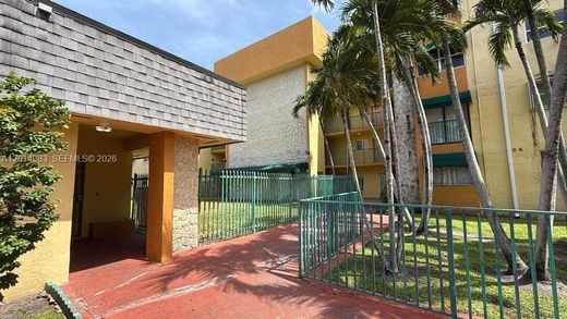 Residential complexes in Hialeah, Miami-Dade