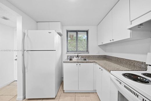 콘도미니엄 / Lauderhill, Broward County