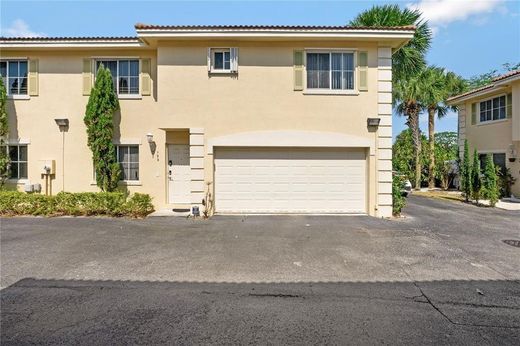 Townhouse in Deerfield Beach, Broward County