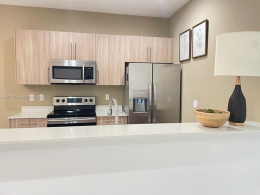 Townhouse in Pompano Beach, Broward County