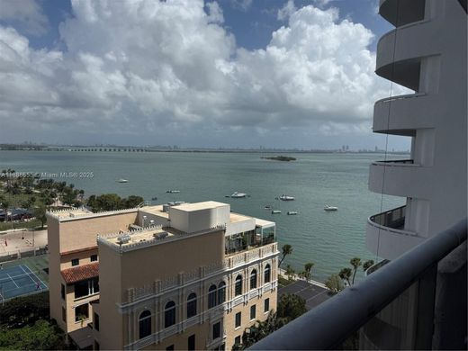 مجمع شقق ﻓﻲ ميامي، فلوريدا, Miami-Dade County