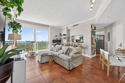 Residential complexes in Miami, Miami-Dade