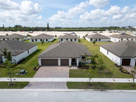 Willa w Homestead, Miami-Dade County