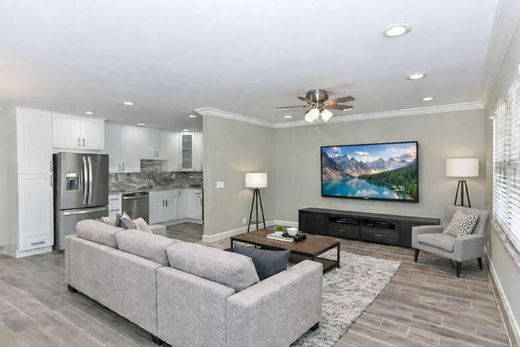 Residential complexes in Delray Beach, Palm Beach