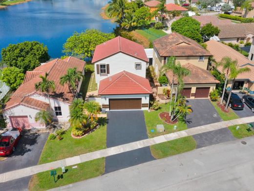 Villa in Pembroke Pines, Broward County