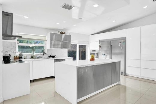 Villa in North Miami, Miami-Dade County