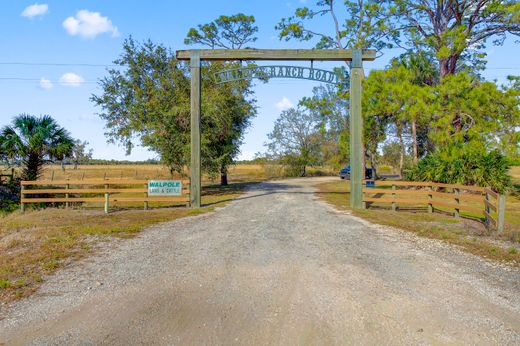 Villa in Okeechobee, Okeechobee County