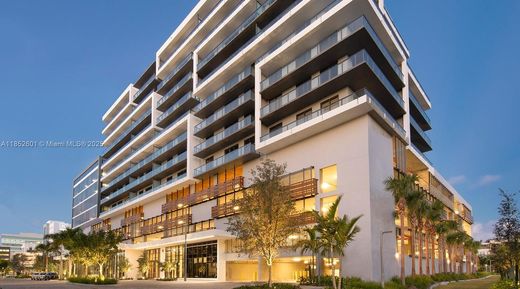 Kamienica w Aventura, Miami-Dade County