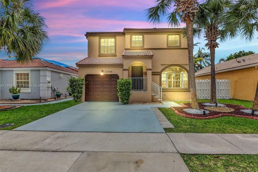 Villa in Pembroke Pines, Broward County