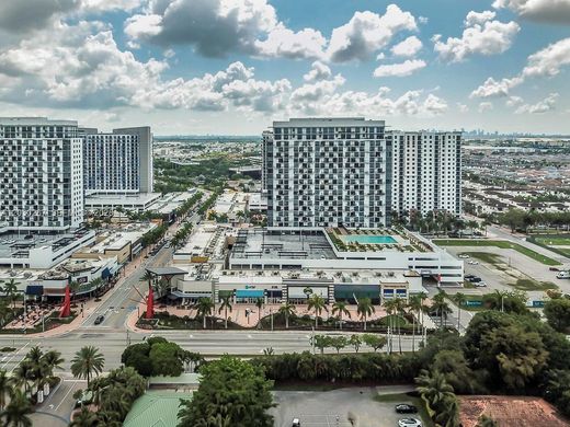 Residential complexes in Doral, Miami-Dade