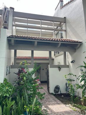 Doral, Miami-Dade Countyのタウンハウス