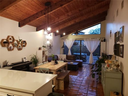 Townhouse - Miami, Miami-Dade County