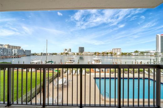 Complesso residenziale a Hallandale Beach, Broward County