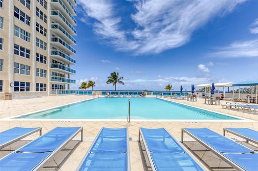 Residential complexes in Fort Lauderdale, Broward County