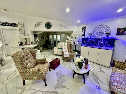 Villa - Miami Gardens, Miami-Dade County