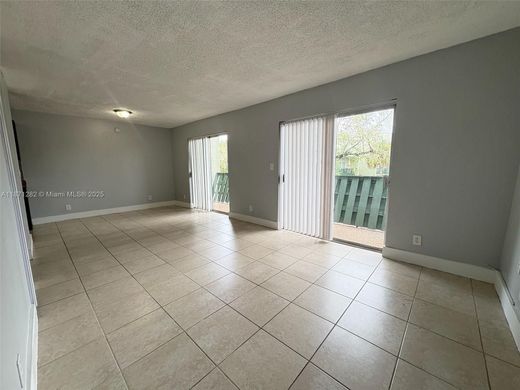 Appartementencomplex in Coral Springs, Broward County