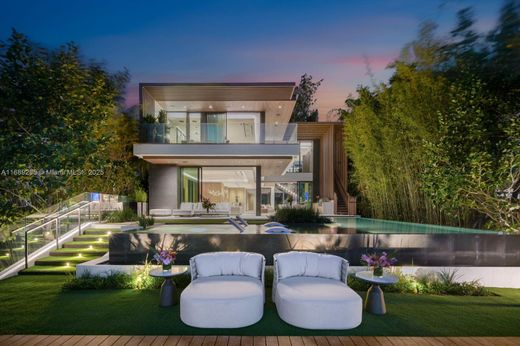 Villa for sale in Miami Beach