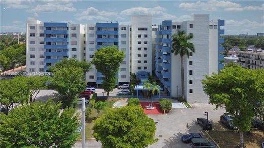 Residential complexes in Miami, Miami-Dade