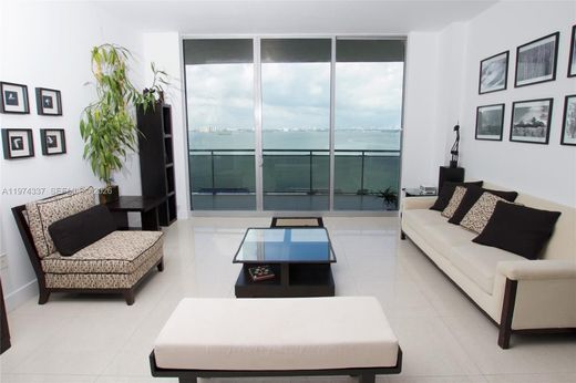 Complesso residenziale a North Bay Village, Miami-Dade County